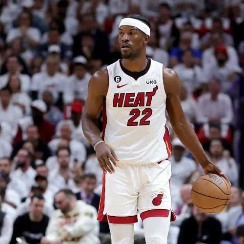 半岛.体育 :巴特勒险胜爆发新星，凯尔特人关键表现点燃全场！