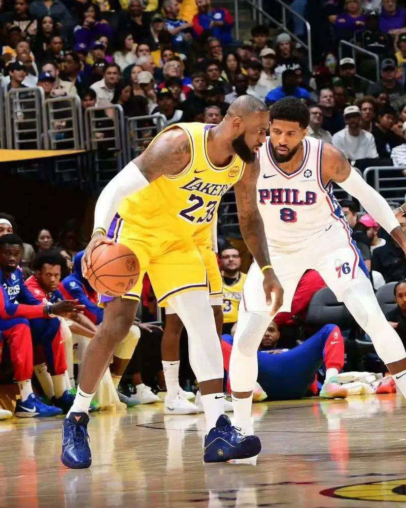 半岛.体育（中国）:老鹰绝杀时刻，绝杀战胜点燃赛场，三连败迎来胜利！的简单介绍