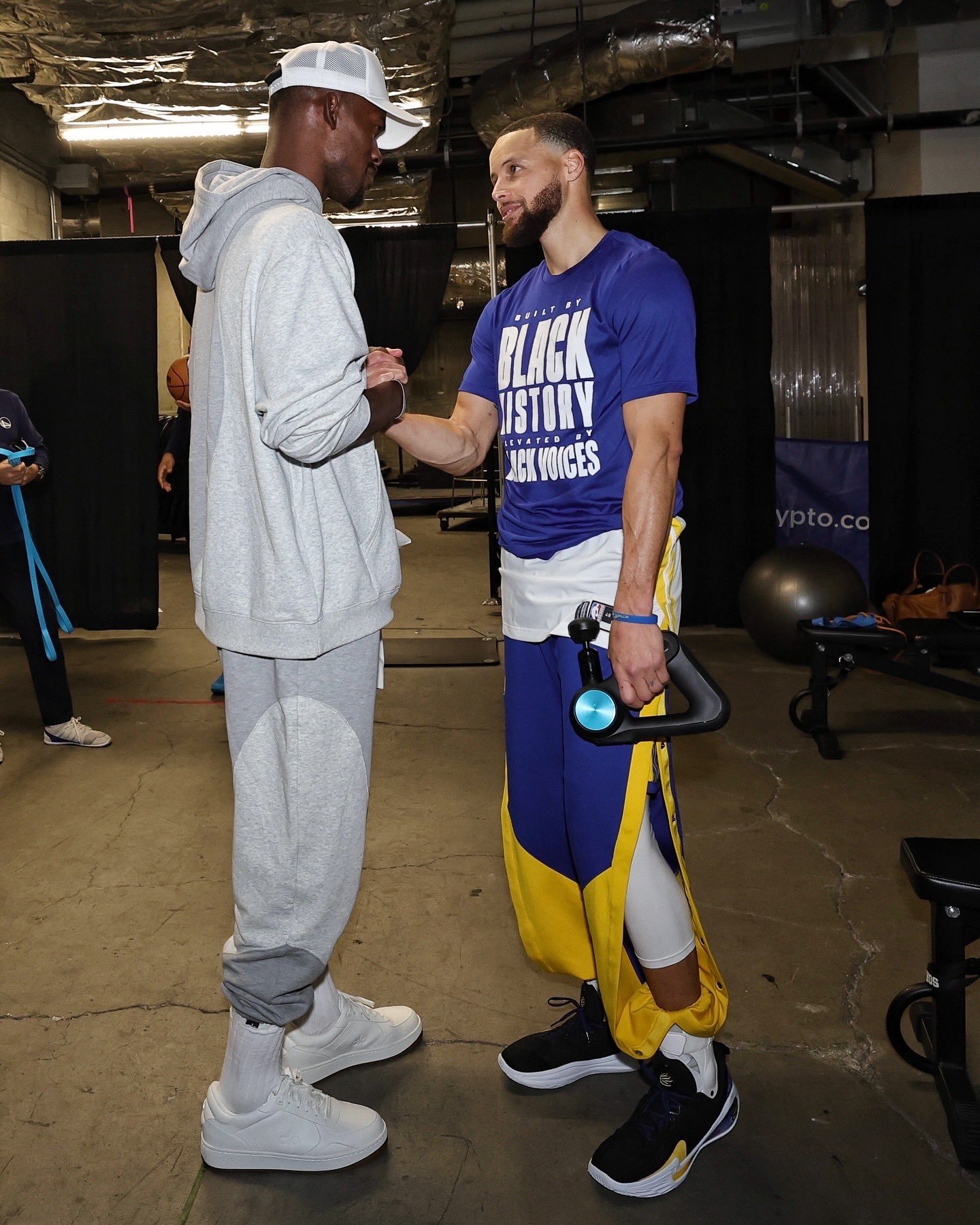 半岛.体育（中国）:巴特勒新星比赛局势复杂表现突出，湖人前途光明！的简单介绍